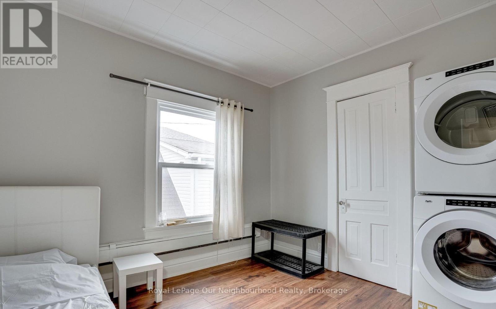 128 Geneva Street, St. Catharines, Ontario  L2R 4N6 - Photo 23 - X12893182