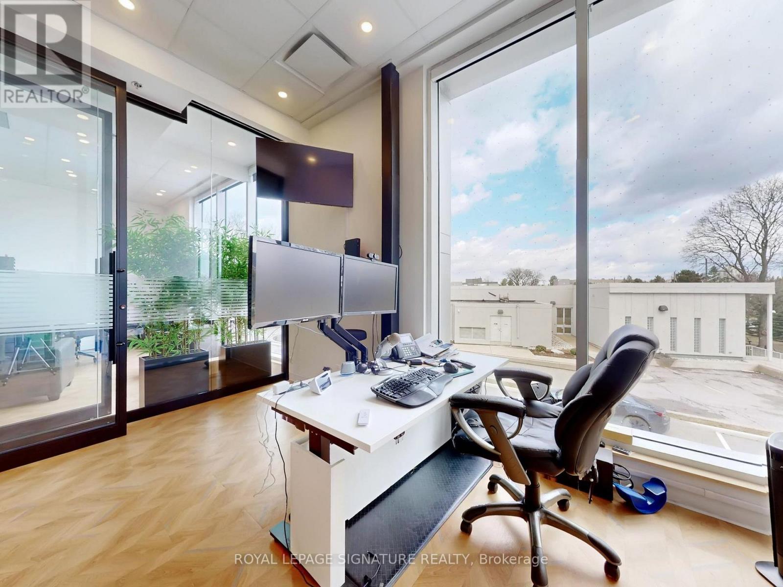 207 - 52 Scarsdale Road, Toronto, Ontario  M3B 2R7 - Photo 20 - C12960340