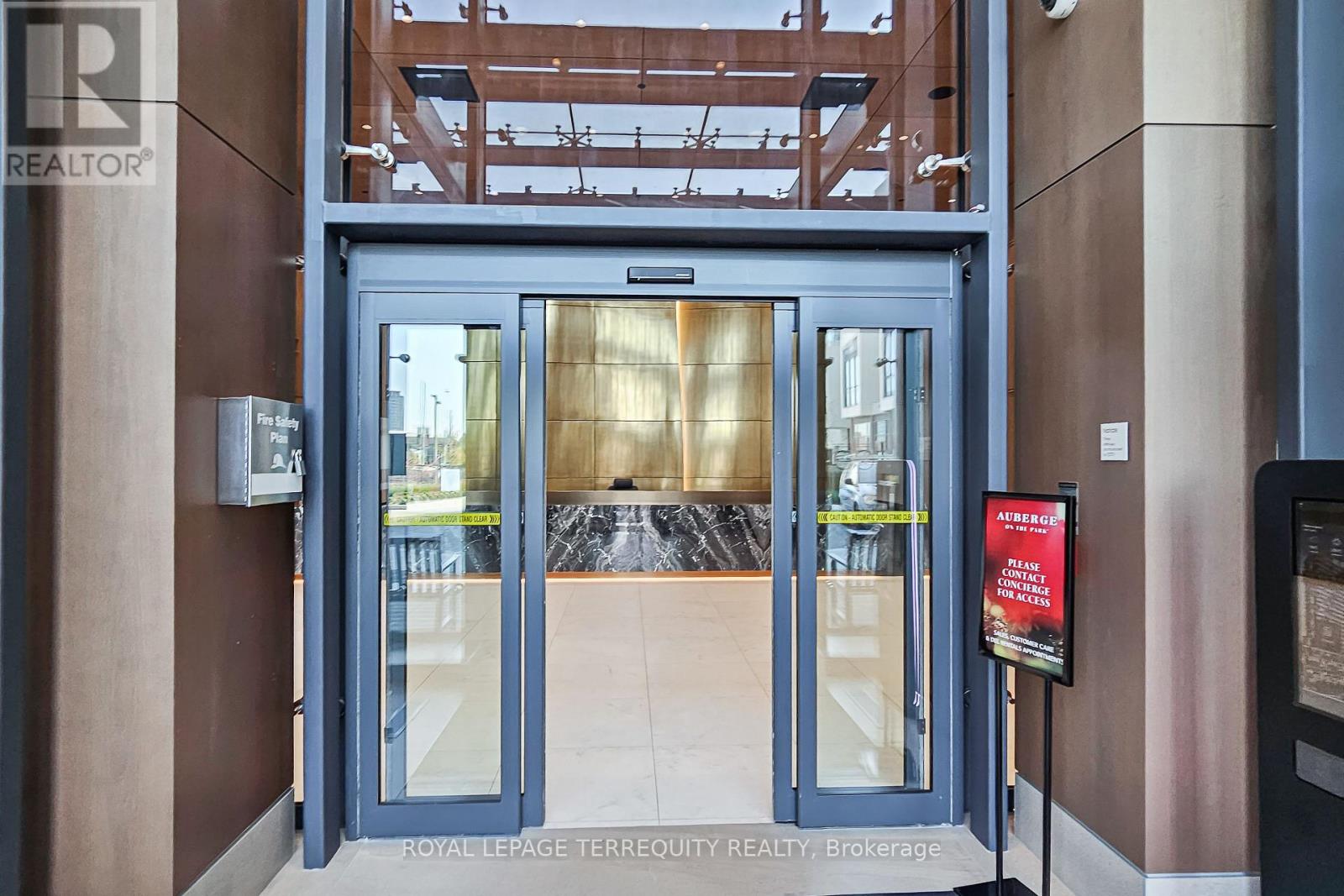 1735 - 20 INN ON THE PK DR DRIVE, Toronto, Ontario