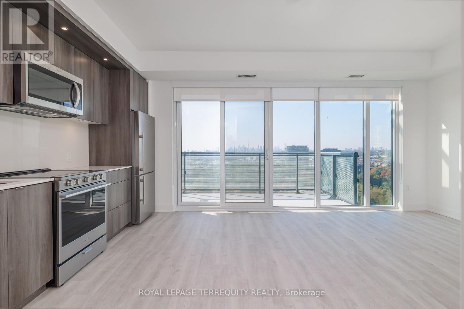 1735 - 20 Inn On The Pk Dr Drive, Toronto, Ontario  M3C 0P8 - Photo 10 - C12960342