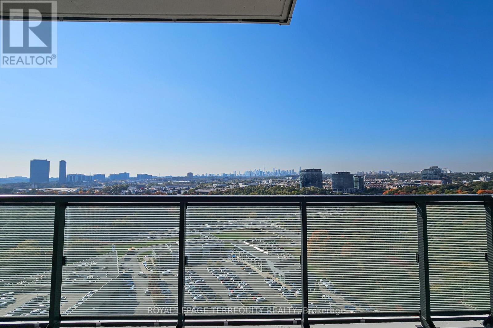 1735 - 20 Inn On The Pk Dr Drive, Toronto, Ontario  M3C 0P8 - Photo 24 - C12960342