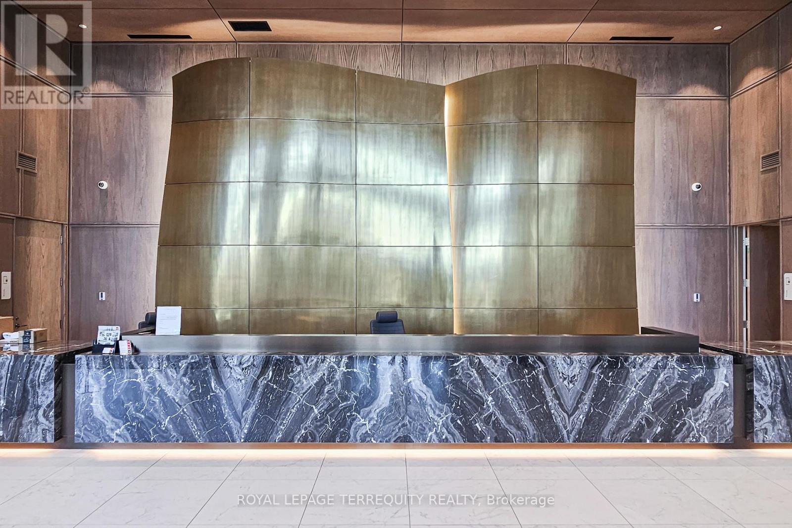 1735 - 20 Inn On The Pk Dr Drive, Toronto, Ontario  M3C 0P8 - Photo 6 - C12960342