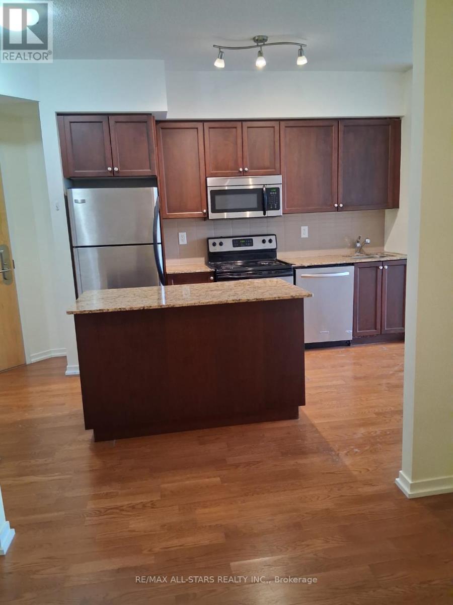 2105 - 55 Bremner Boulevard, Toronto, Ontario  M5J 0A6 - Photo 2 - C12960358