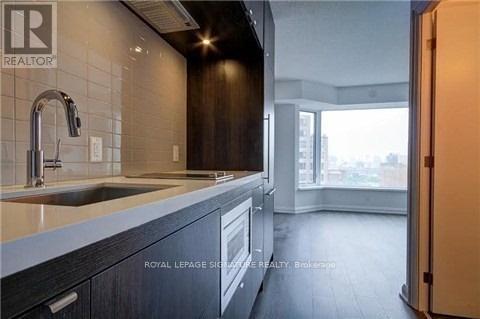 1913 - 155 Yorkville Avenue, Toronto, Ontario  M5R 0B4 - Photo 7 - C12960368