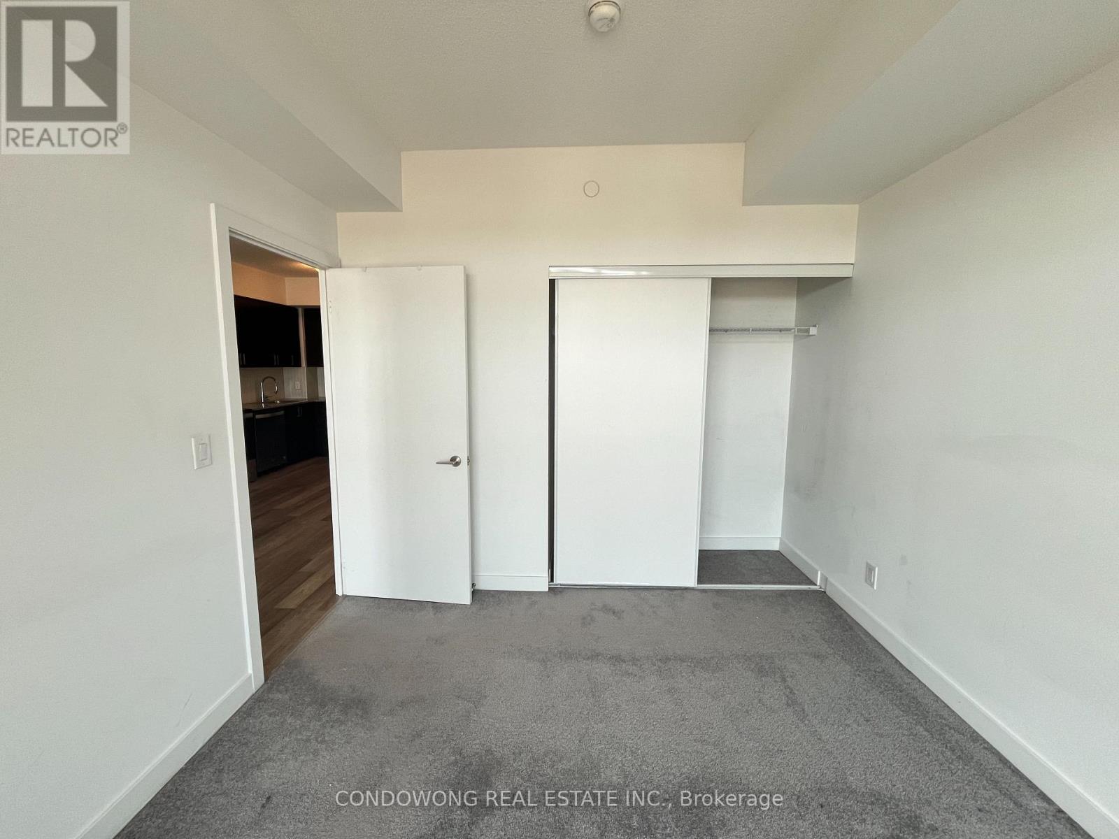 902 - 1603 Eglinton Avenue W, Toronto, Ontario  M6E 0A1 - Photo 5 - C12960382