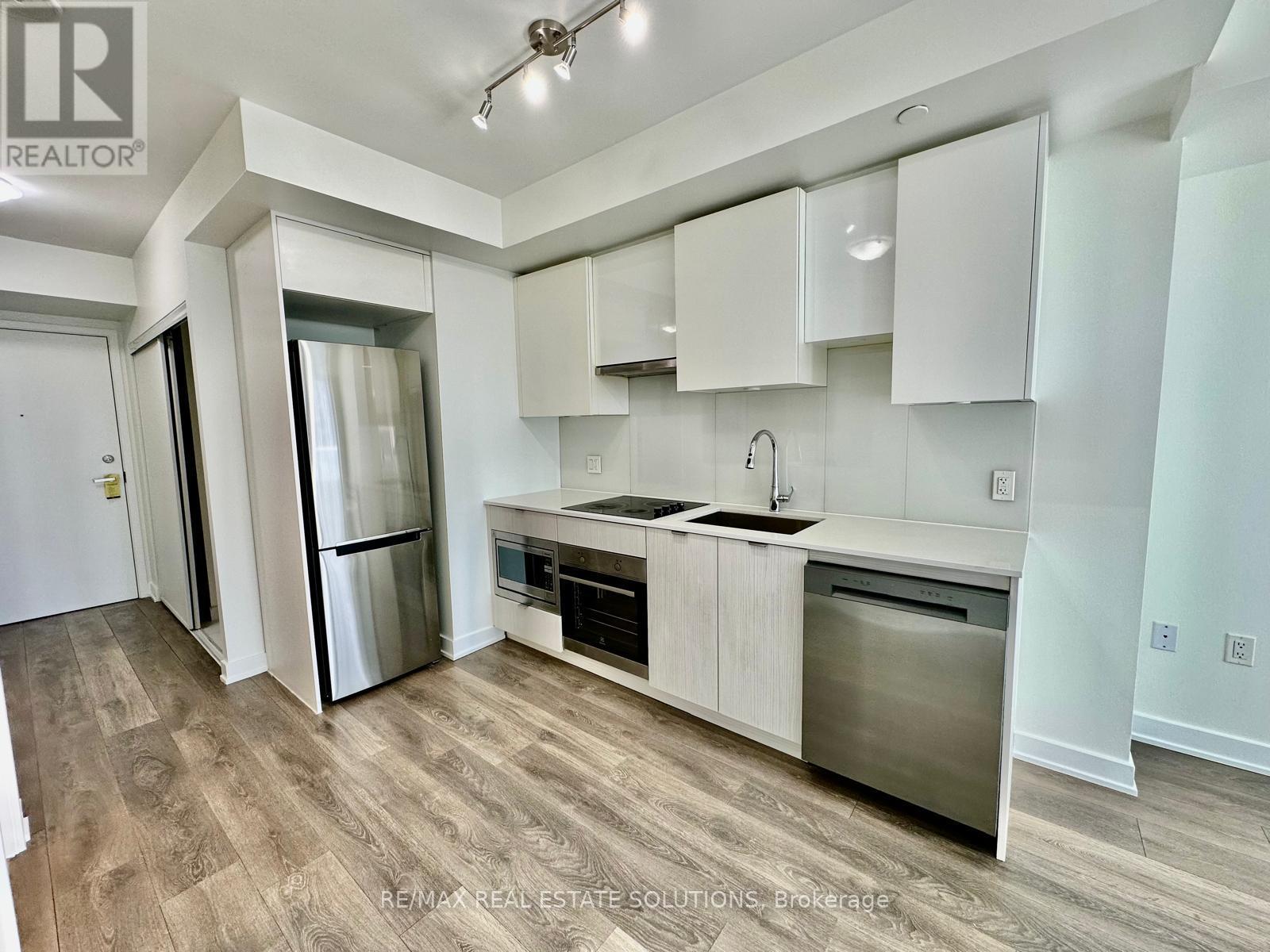 1211 - 195 Redpath Avenue, Toronto, Ontario  M4P 0E4 - Photo 3 - C12953710