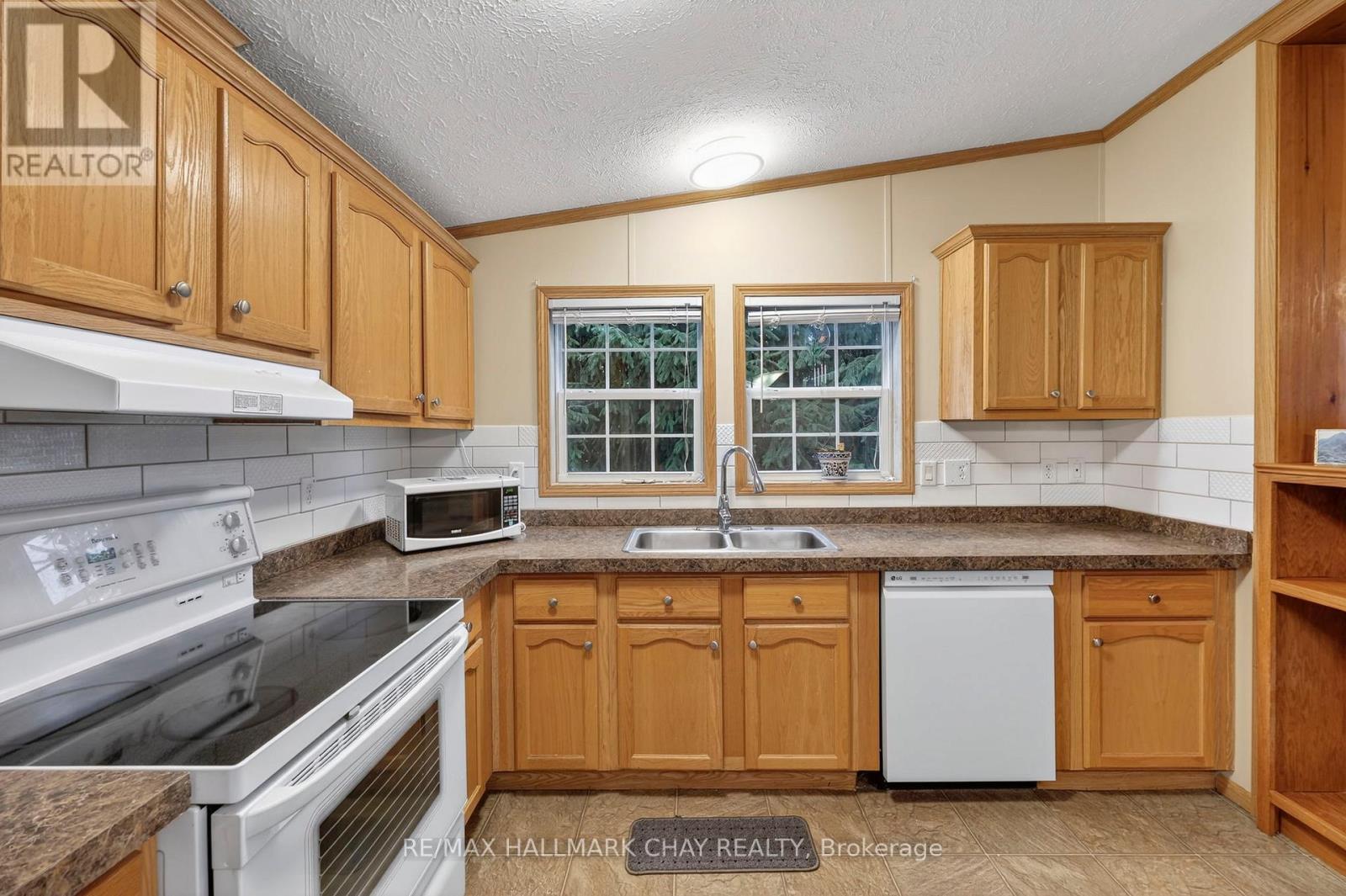 3 Illinois Crescent, Wasaga Beach, Ontario  L9Z 3A8 - Photo 10 - S12950230