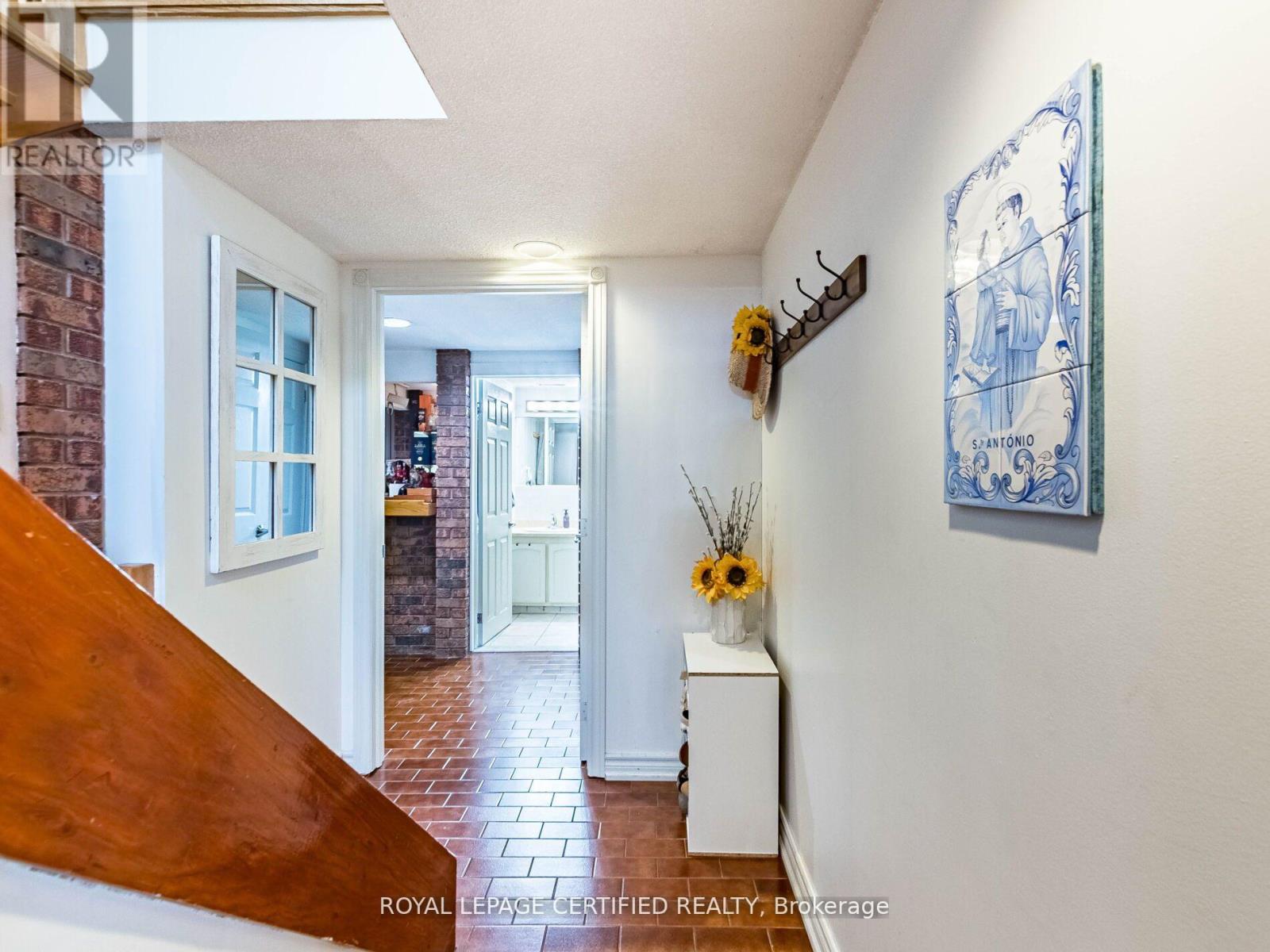 7497 Middleshire Drive, Mississauga, Ontario  L4T 3S3 - Photo 28 - W12902976