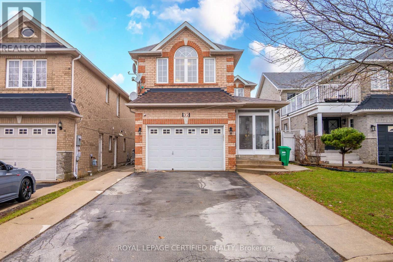32 WILDSKY ROAD, Brampton, Ontario