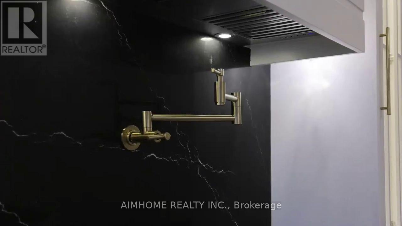 47 O'hara Crescent, Richmond Hill, Ontario  L4E 4L3 - Photo 11 - N12960314