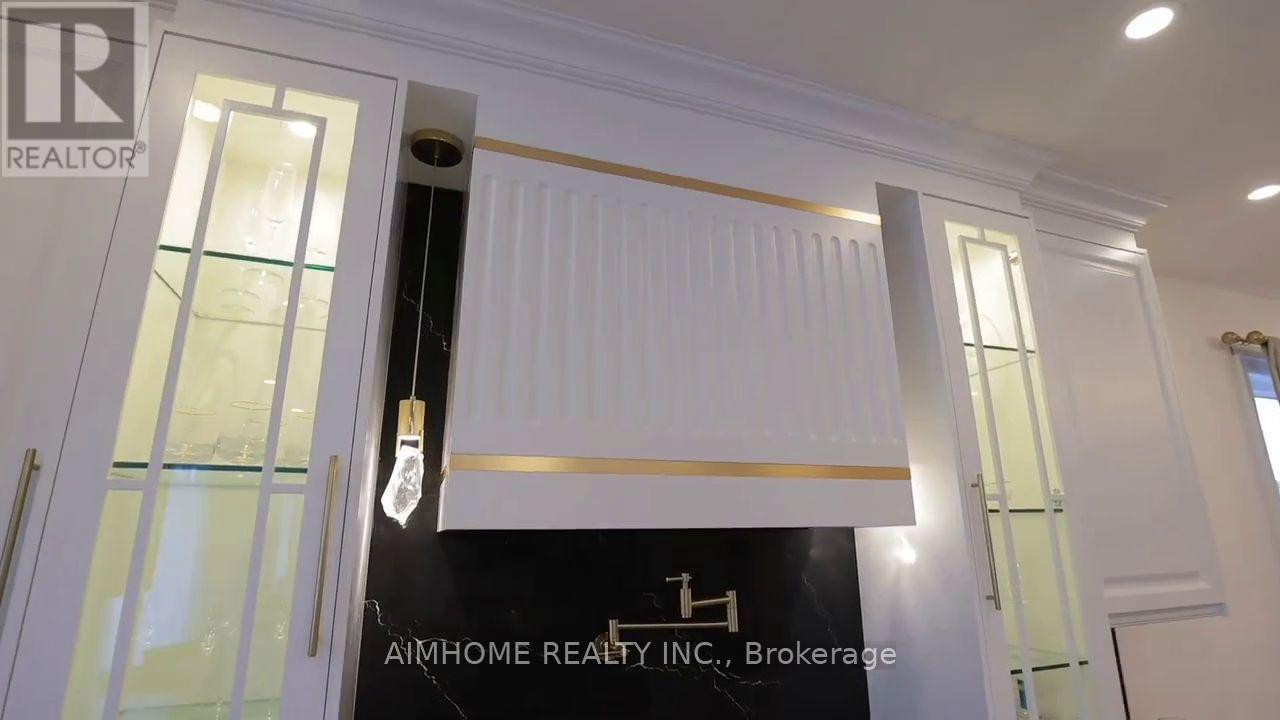 47 O'hara Crescent, Richmond Hill, Ontario  L4E 4L3 - Photo 12 - N12960314