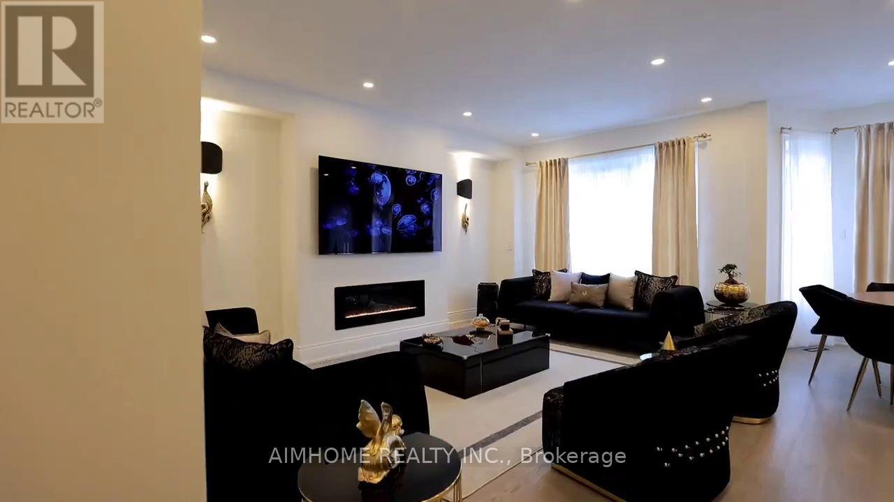 47 O'hara Crescent, Richmond Hill, Ontario  L4E 4L3 - Photo 15 - N12960314