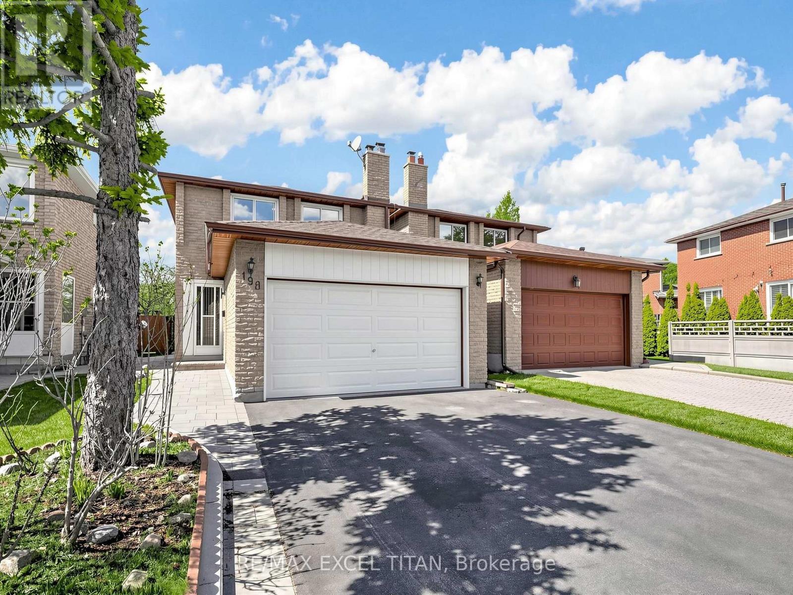 198 Risebrough Circuit, Markham, Ontario  L3R 3E3 - Photo 2 - N12960318