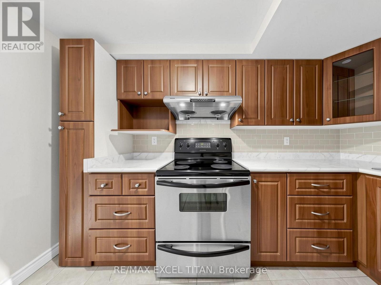 198 Risebrough Circuit, Markham, Ontario  L3R 3E3 - Photo 28 - N12960318