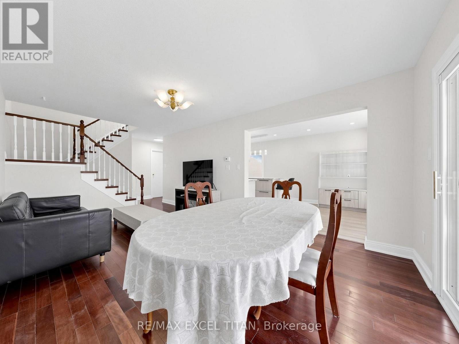 198 Risebrough Circuit, Markham, Ontario  L3R 3E3 - Photo 6 - N12960318
