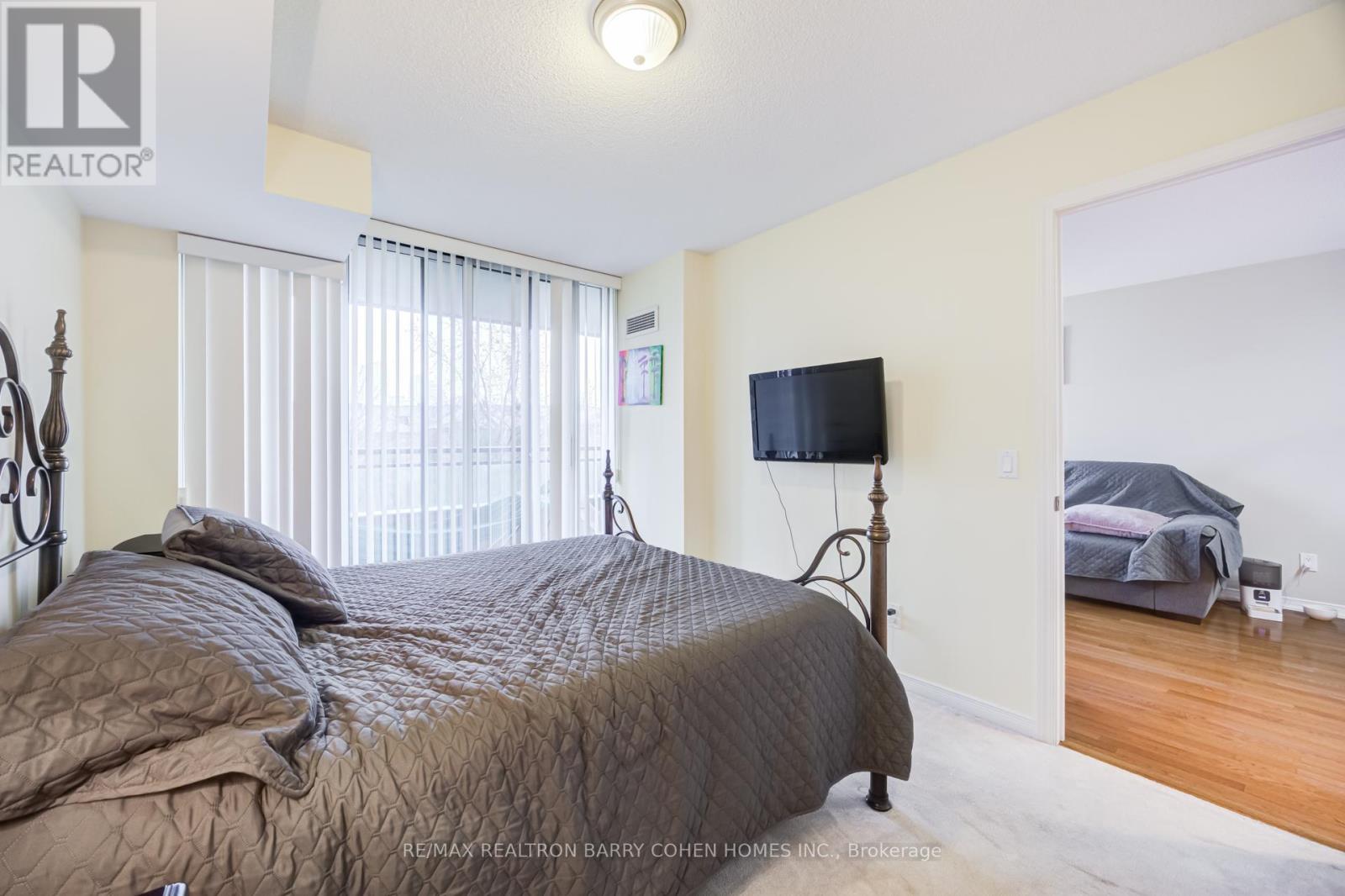 201 - 310 Red Maple Road, Richmond Hill, Ontario  L4C 0T7 - Photo 12 - N12960346