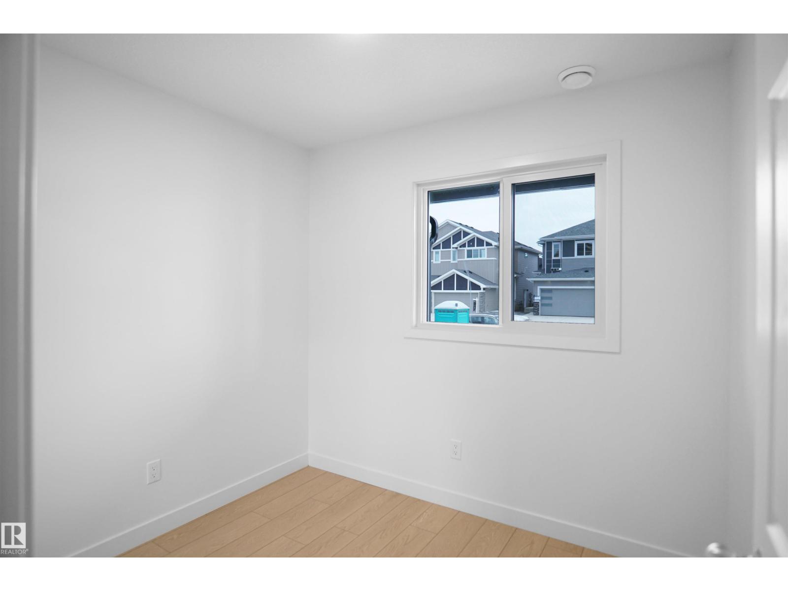 930 19 Av Nw, Edmonton, Alberta T6T 1J1 - Photo 4 - E4474664