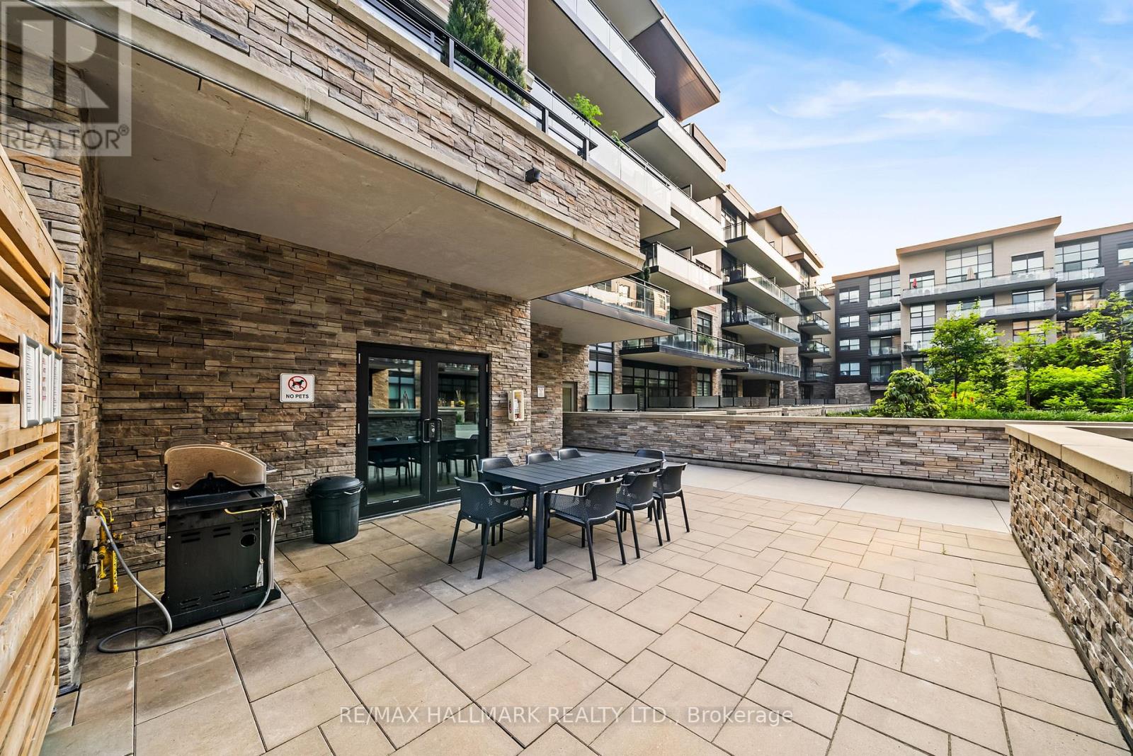 111 - 1575 Lakeshore Road W, Mississauga, Ontario  L5J 1J4 - Photo 37 - W12960322