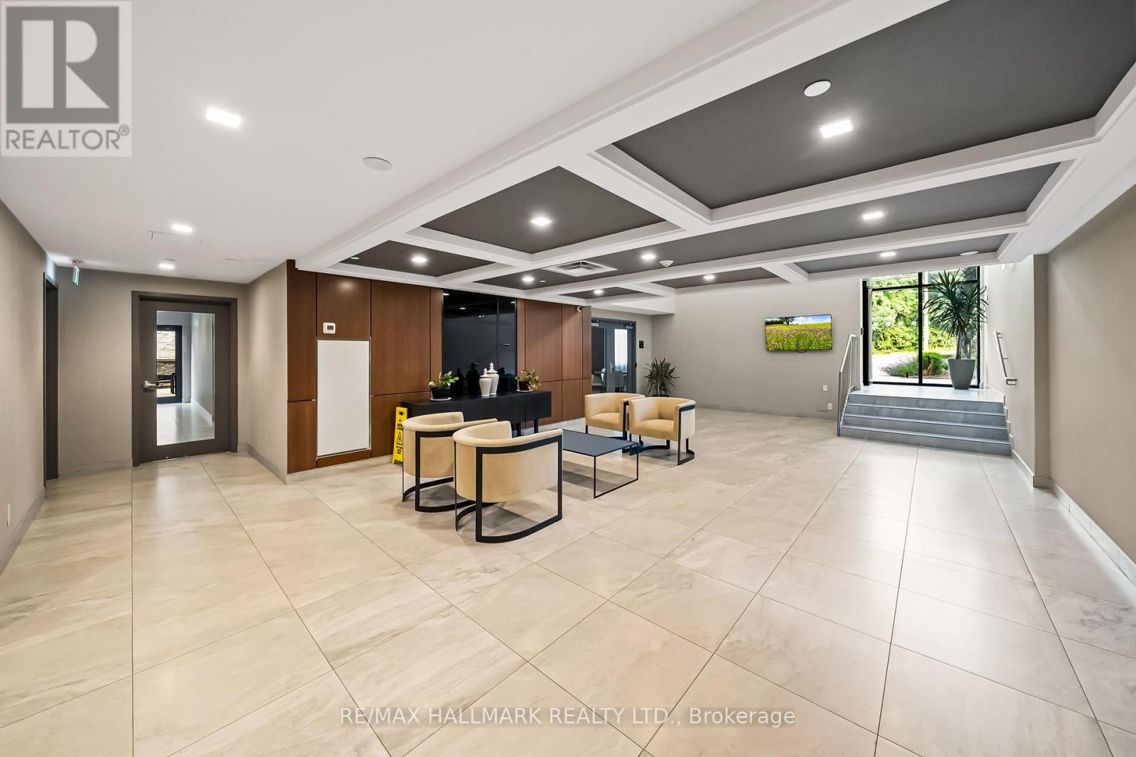 111 - 1575 Lakeshore Road W, Mississauga, Ontario  L5J 1J4 - Photo 41 - W12960322