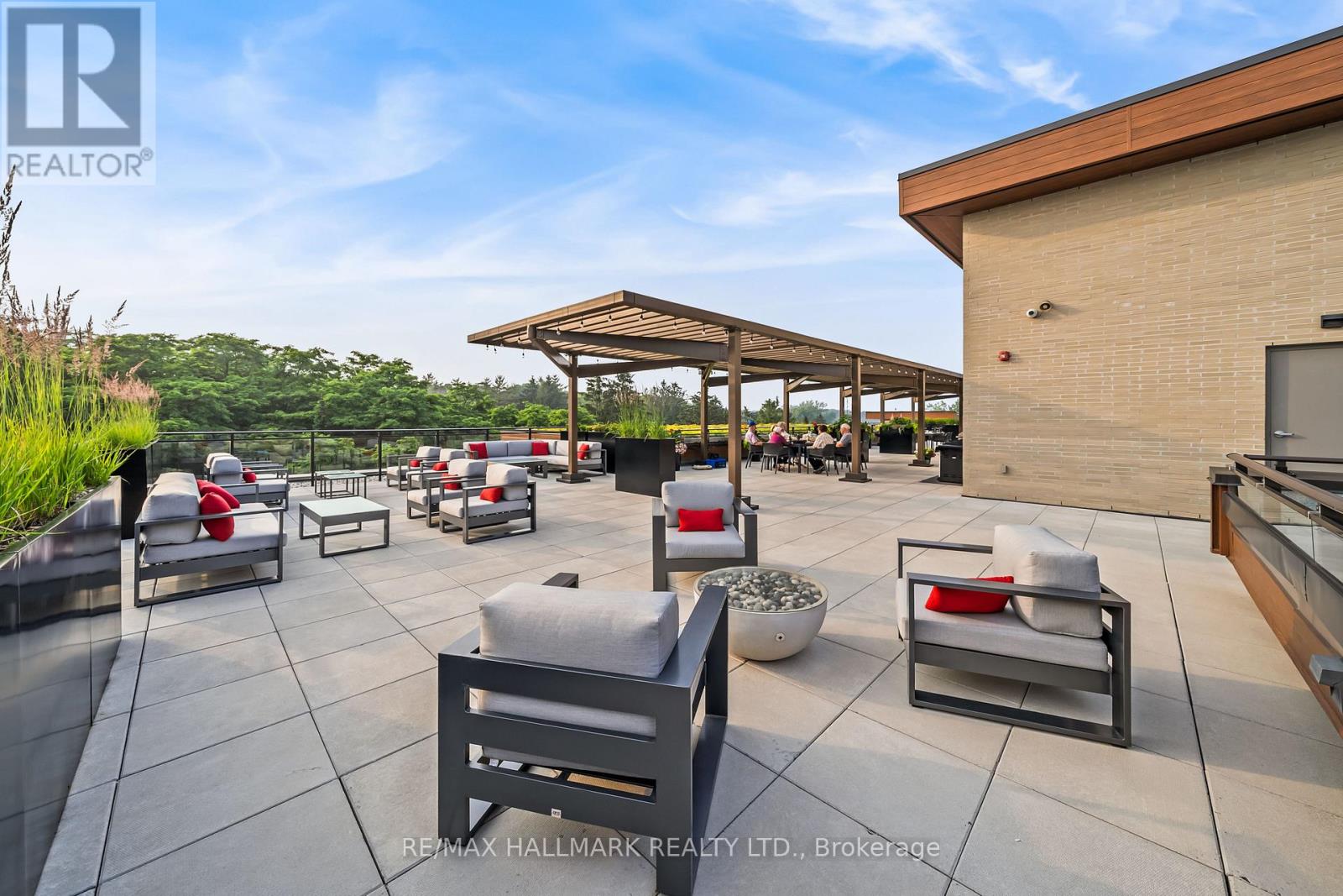 111 - 1575 Lakeshore Road W, Mississauga, Ontario  L5J 1J4 - Photo 46 - W12960322