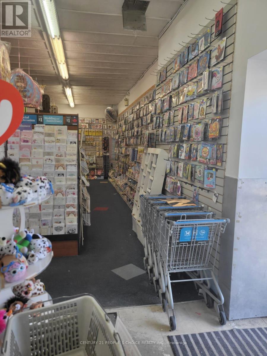 8 Main Street N, Halton Hills, Ontario  L7J 1W1 - Photo 6 - W12960330