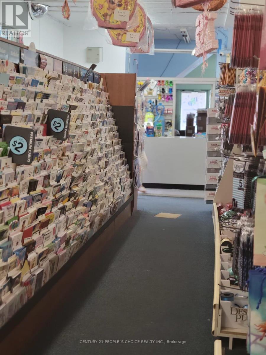 8 Main Street N, Halton Hills, Ontario  L7J 1W1 - Photo 8 - W12960330