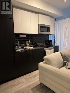 604 - 285 Dufferin Street, Toronto, Ontario  M6K 1Z7 - Photo 7 - W12960344