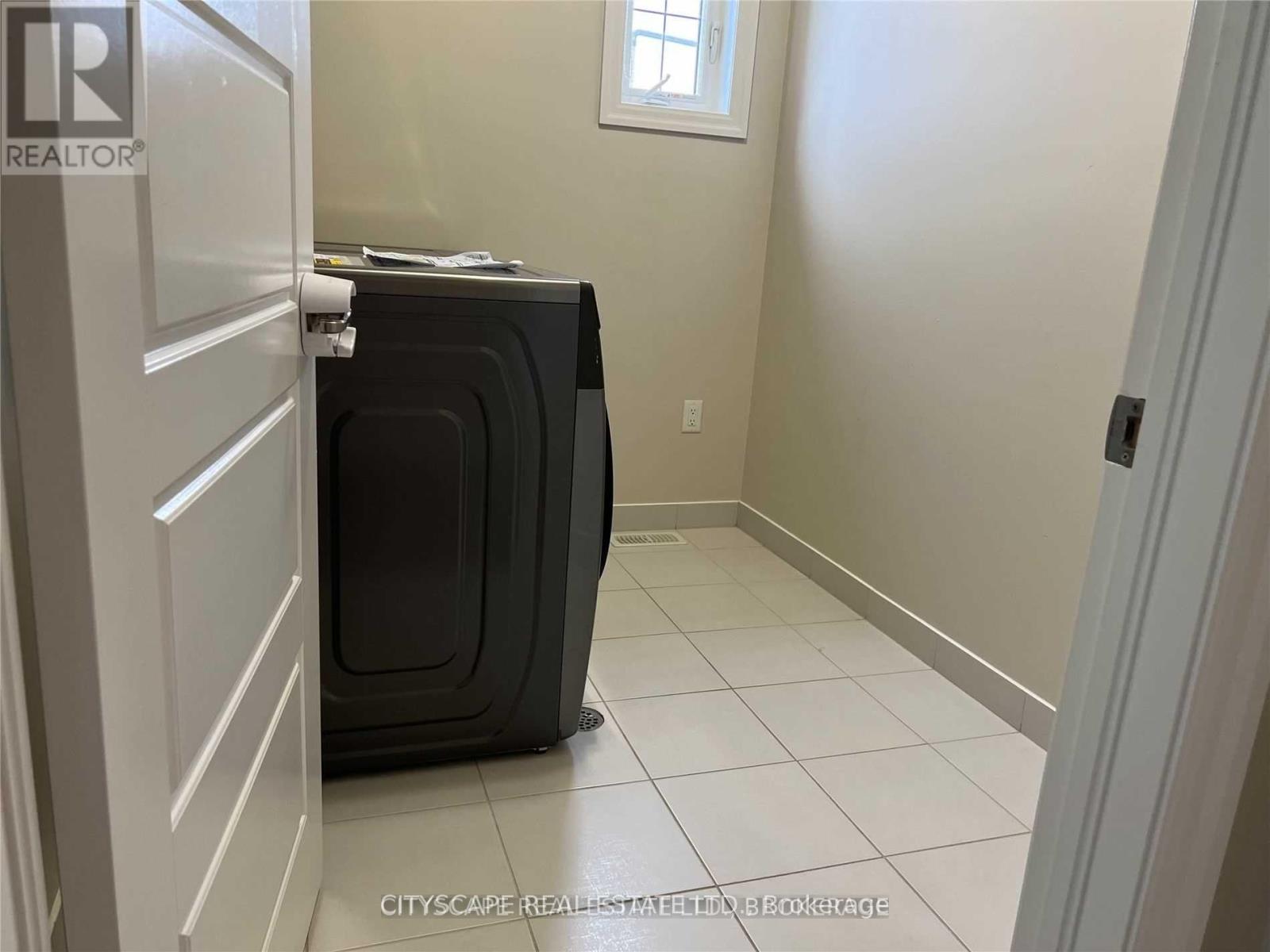 174 Fowley Drive, Oakville, Ontario  L6H 0M8 - Photo 15 - W12960352