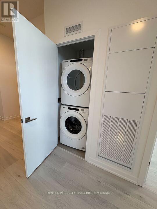 104 - 2501 Saw Whet Boulevard, Oakville, Ontario  L6M 5N2 - Photo 10 - W12960366