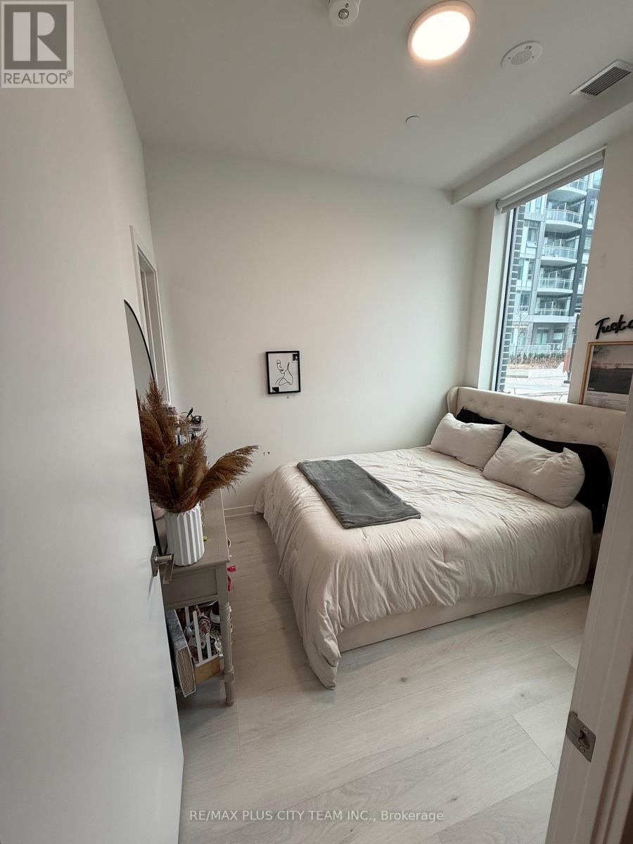 104 - 2501 Saw Whet Boulevard, Oakville, Ontario  L6M 5N2 - Photo 7 - W12960366