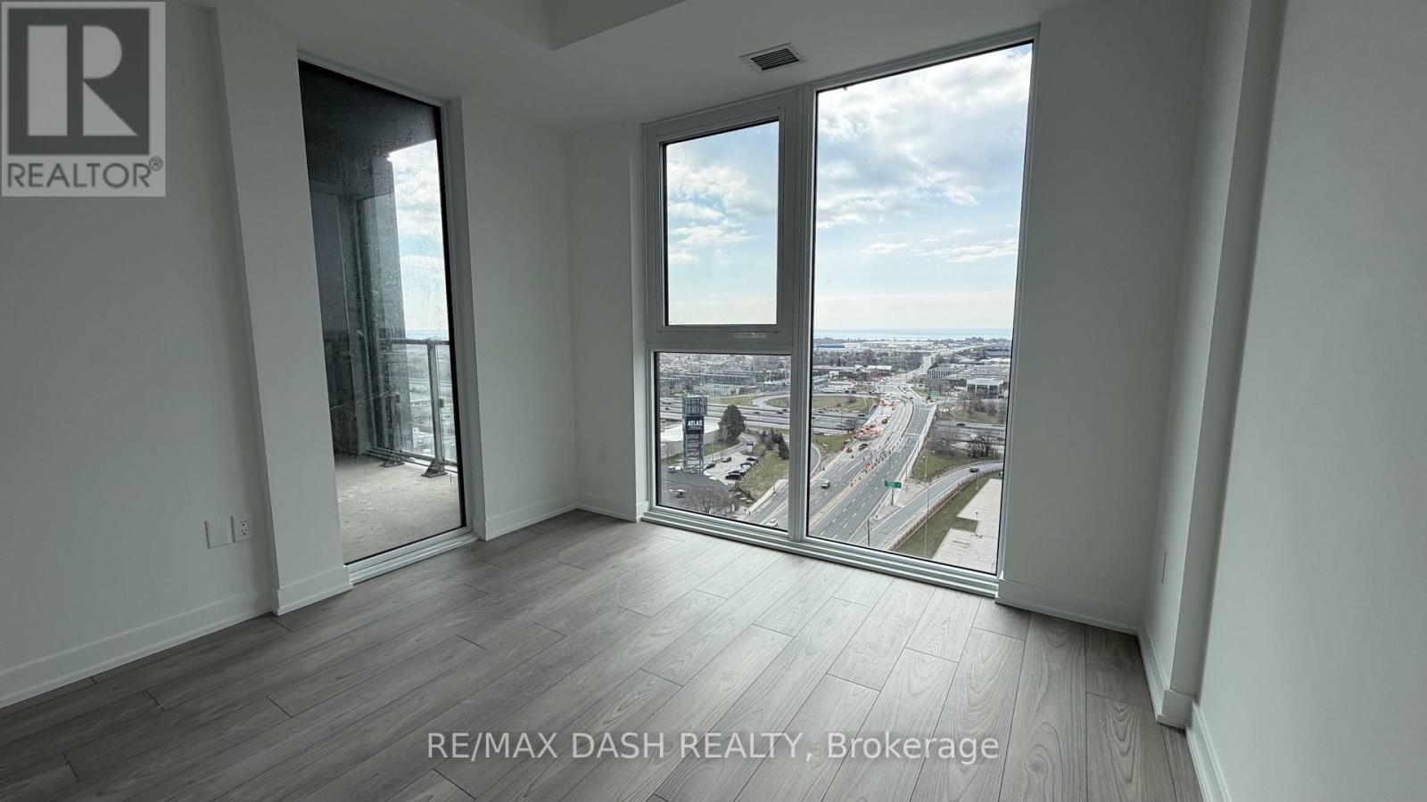 1607 - 1007 The Queensway Avenue, Toronto, Ontario  M8Z 0H4 - Photo 15 - W12960378