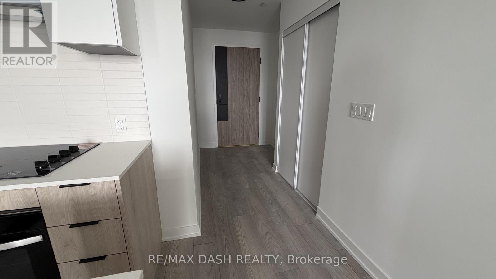 1607 - 1007 The Queensway Avenue, Toronto, Ontario  M8Z 0H4 - Photo 7 - W12960378