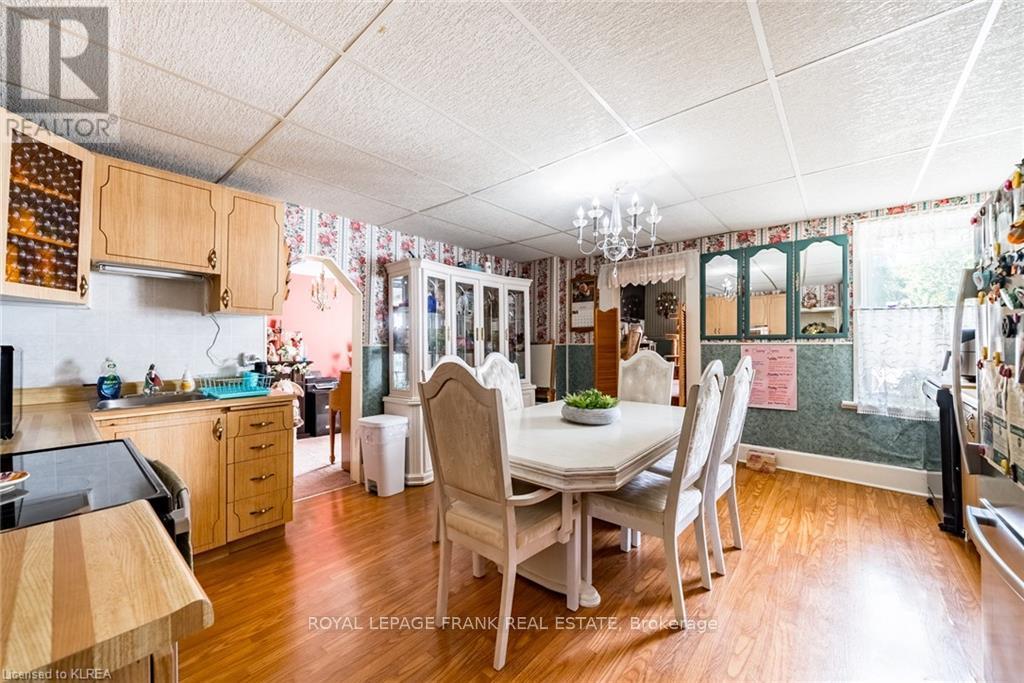 37 Sussex Street N, Kawartha Lakes, Ontario  K9V 4H6 - Photo 21 - X12957646