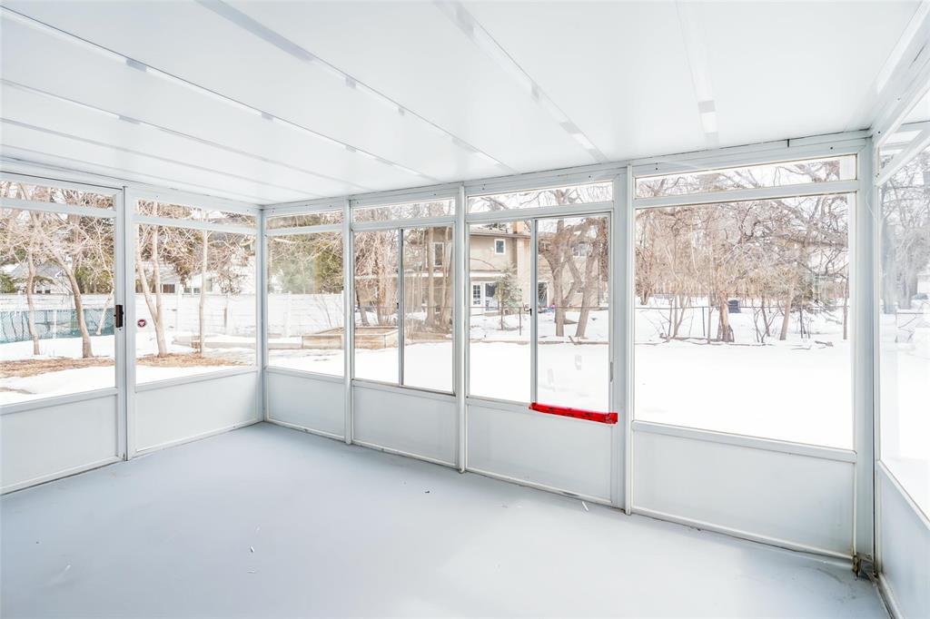 67 Purdue Bay, Winnipeg, Manitoba  R3T 3C6 - Photo 12 - 202606363