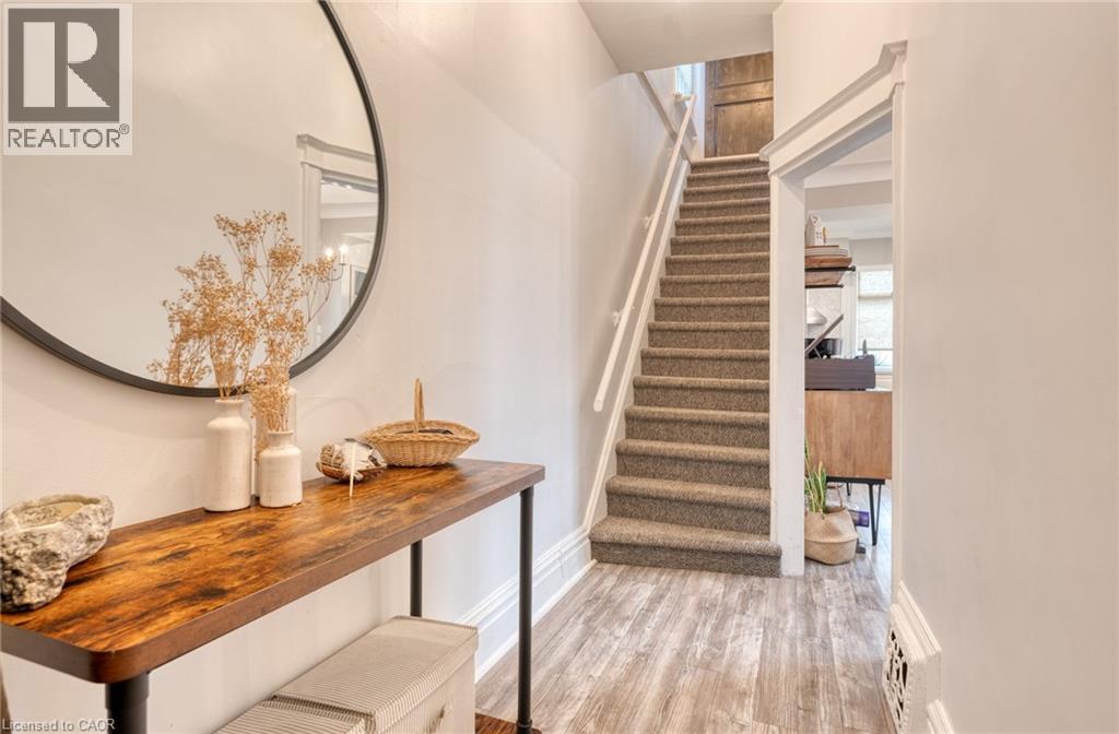 37 Cliff Avenue, Hamilton, Ontario  L8V 2S1 - Photo 6 - 40817883