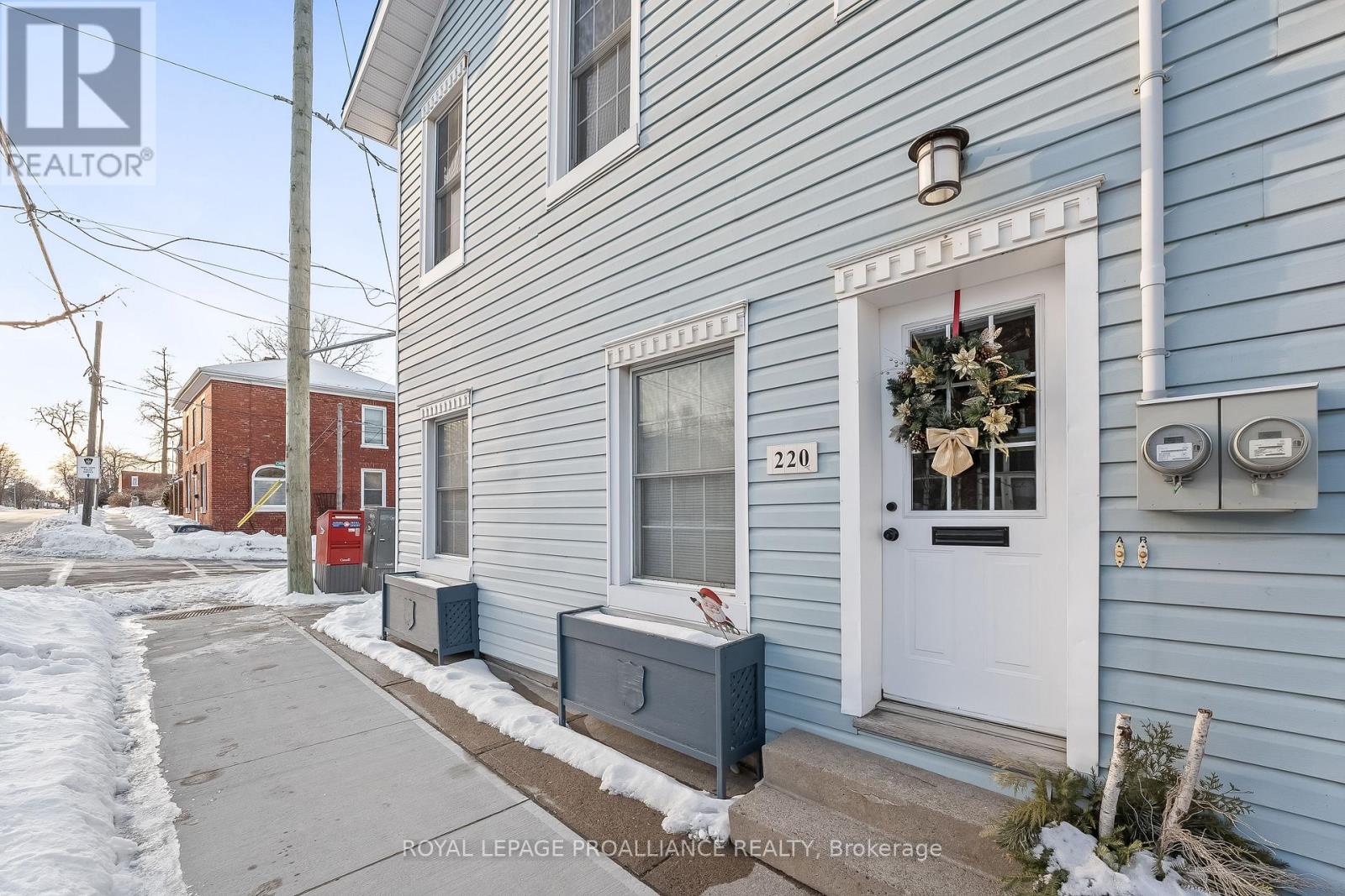 B - 220 Walton Street, Port Hope, Ontario  L1A 1N9 - Photo 4 - X12960446