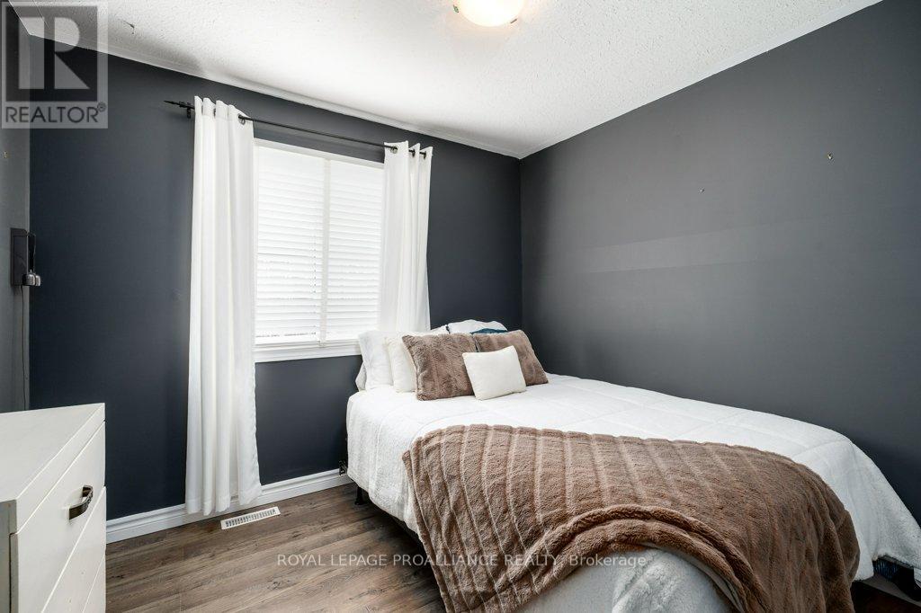 27 Forest Valley Drive, Quinte West, Ontario  K0K 2C0 - Photo 22 - X12960542