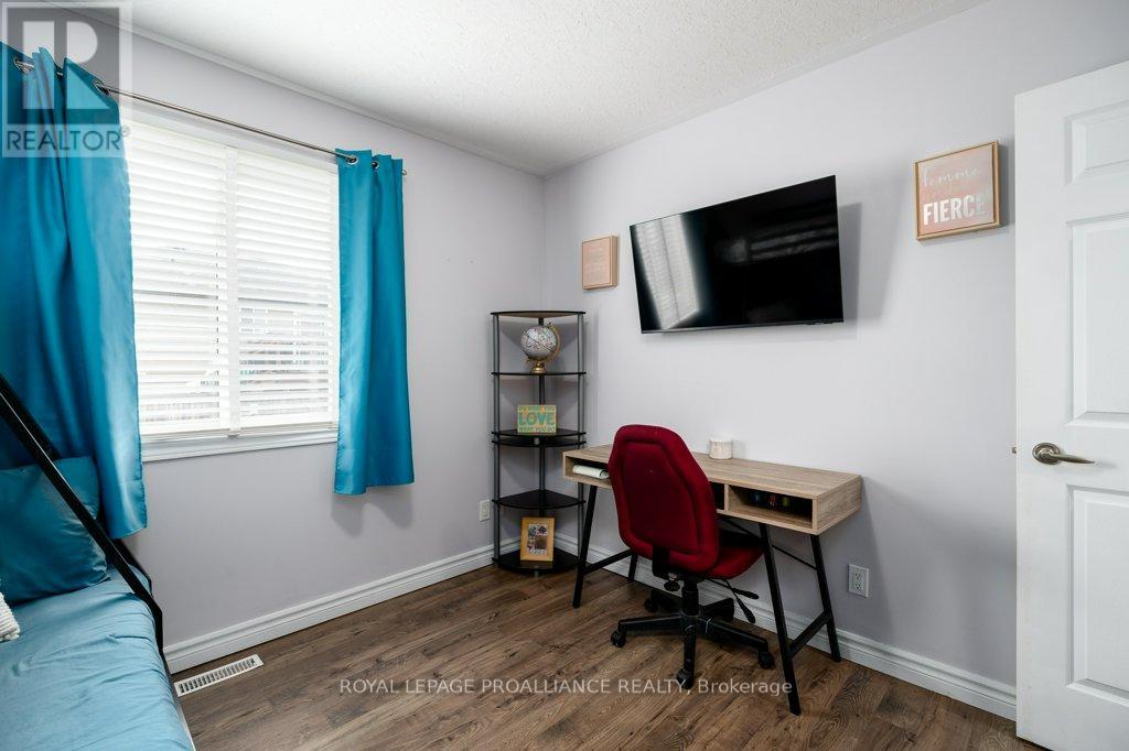 27 Forest Valley Drive, Quinte West, Ontario  K0K 2C0 - Photo 25 - X12960542