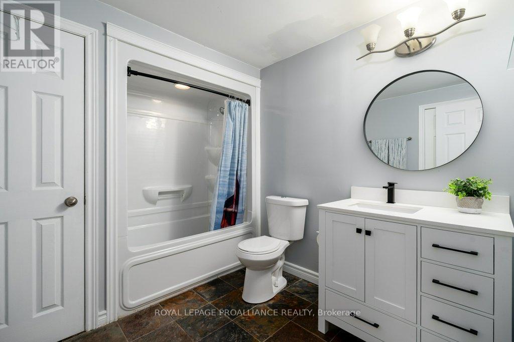 27 Forest Valley Drive, Quinte West, Ontario  K0K 2C0 - Photo 35 - X12960542