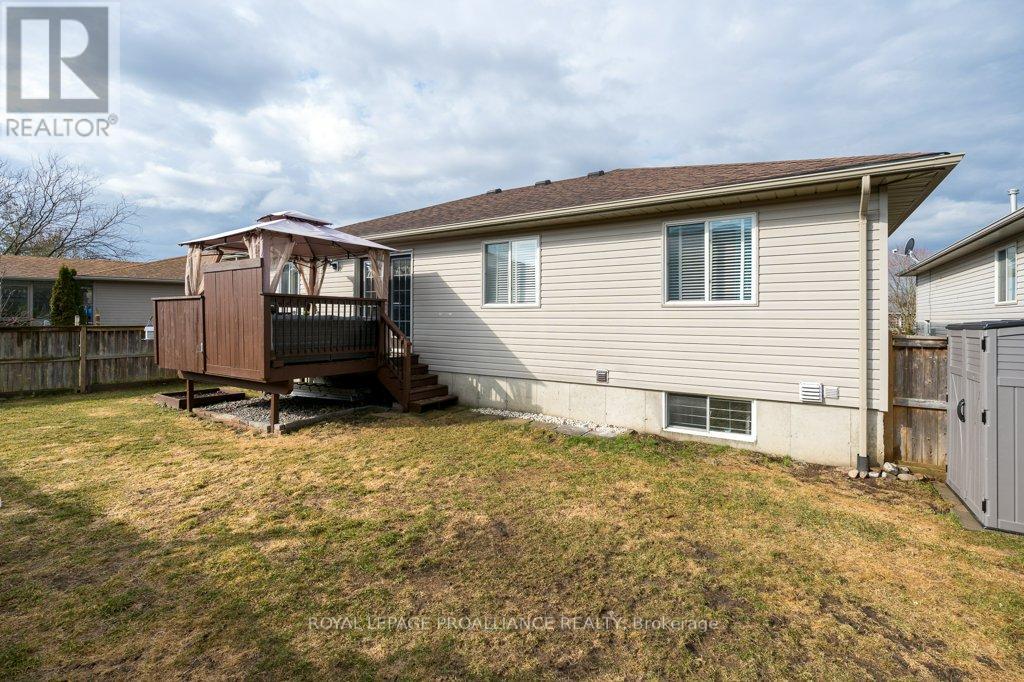 27 Forest Valley Drive, Quinte West, Ontario  K0K 2C0 - Photo 39 - X12960542