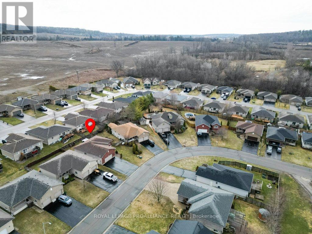 27 Forest Valley Drive, Quinte West, Ontario  K0K 2C0 - Photo 48 - X12960542