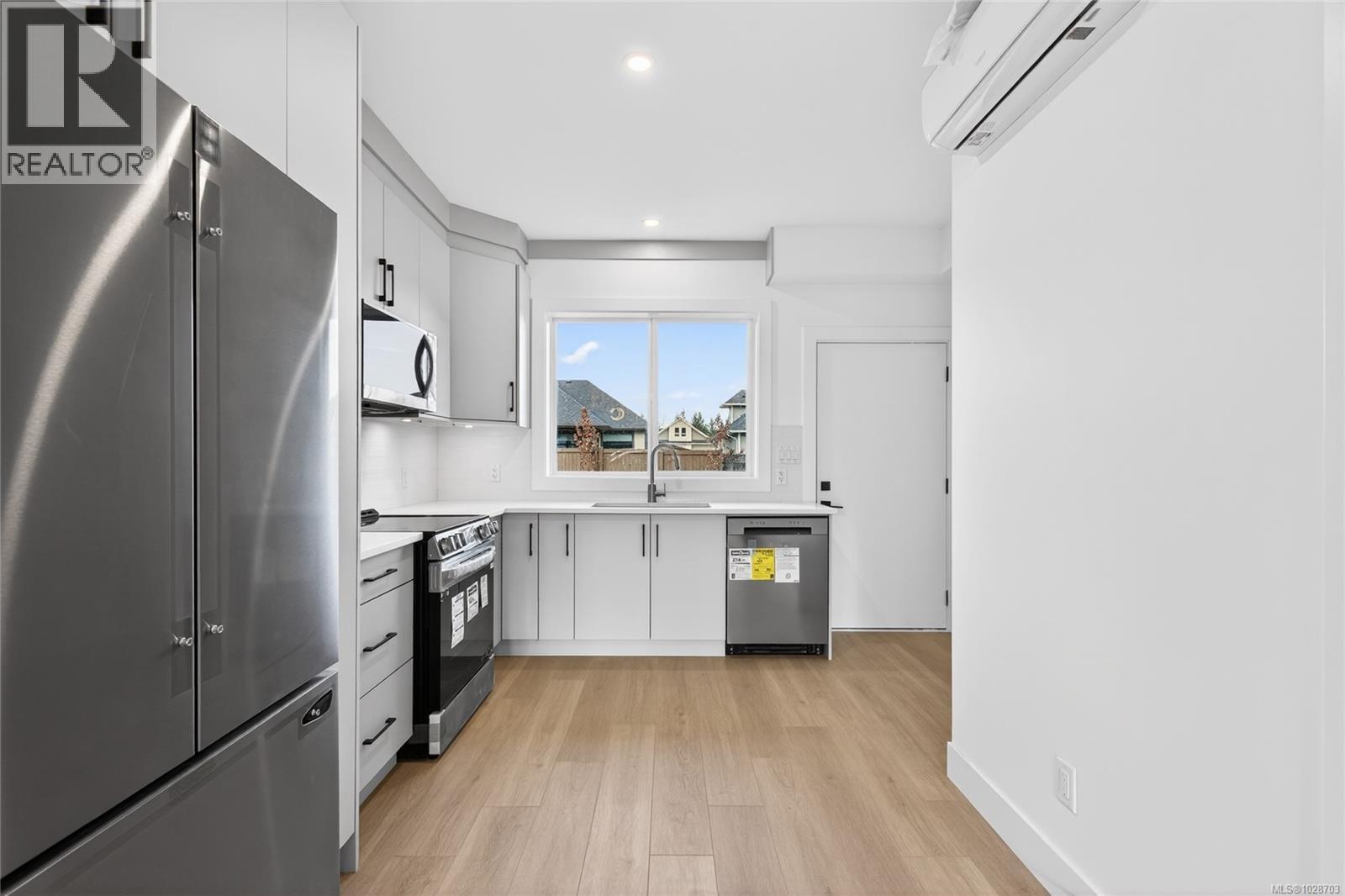 3 704 Beaver Creek Blvd, Campbell River, British Columbia  V9H 0E9 - Photo 5 - 1028703