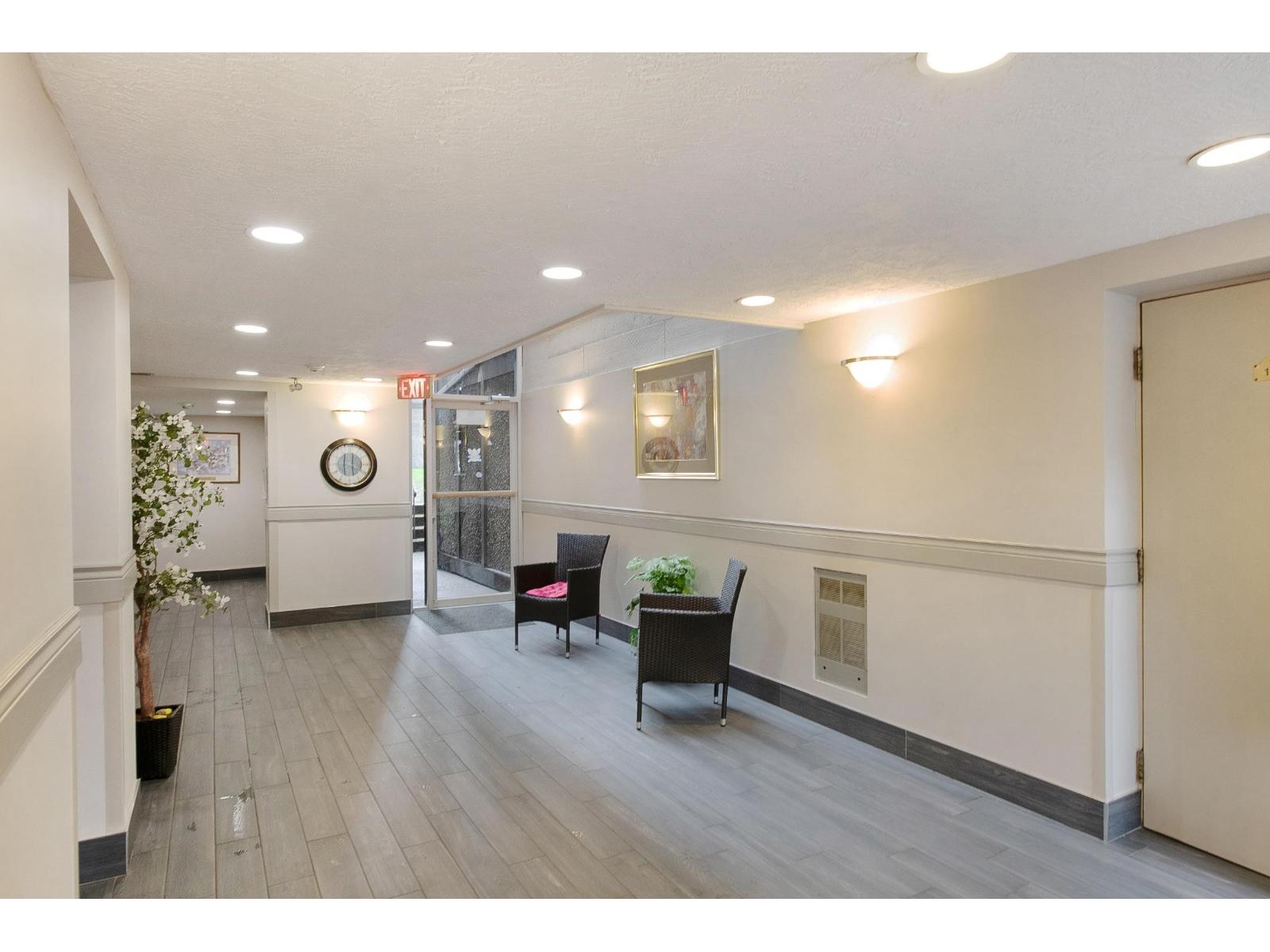 114 9672 134 Street, Surrey, British Columbia  V3T 5L5 - Photo 2 - R3106653