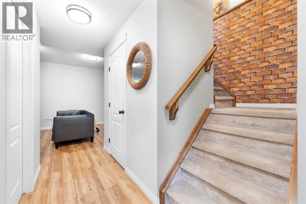 100 Evansborough Common NW, Calgary, Alberta  T3P 0N8 - Photo 34 - A2296203