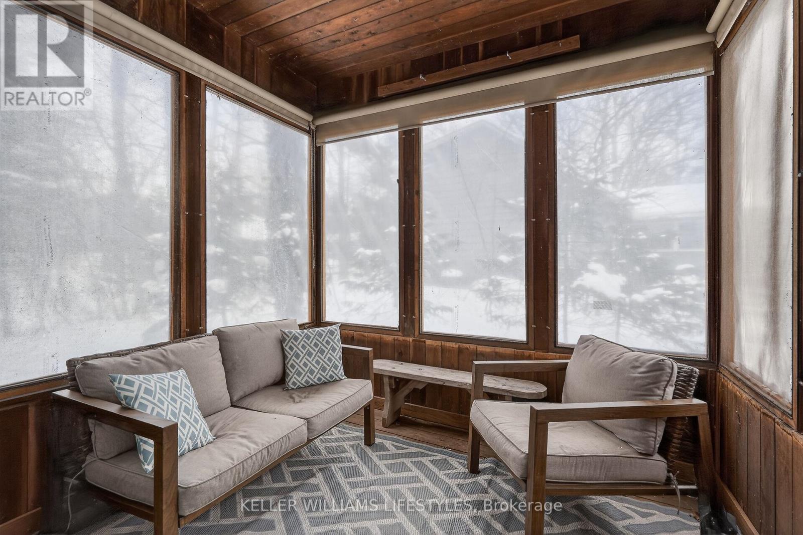 10240 Woodpark Court, Lambton Shores, Ontario  N0M 1T0 - Photo 29 - X12960456