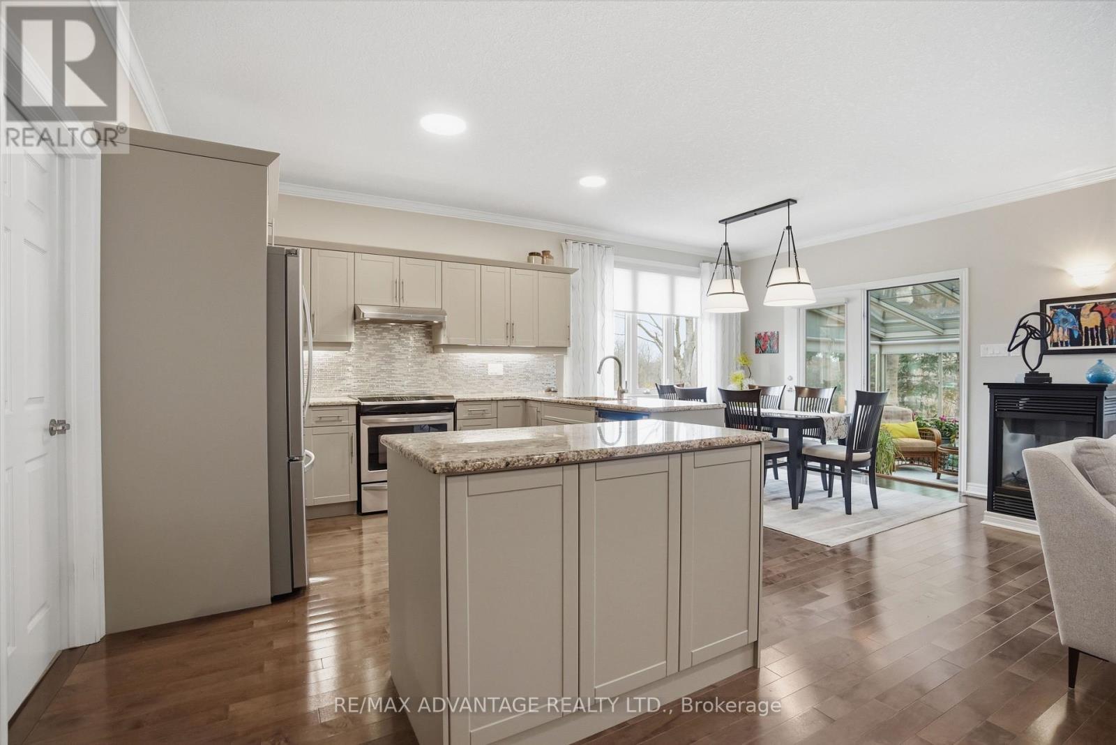 993 Gabor Street, London South, Ontario  N6K 4V5 - Photo 9 - X12960502