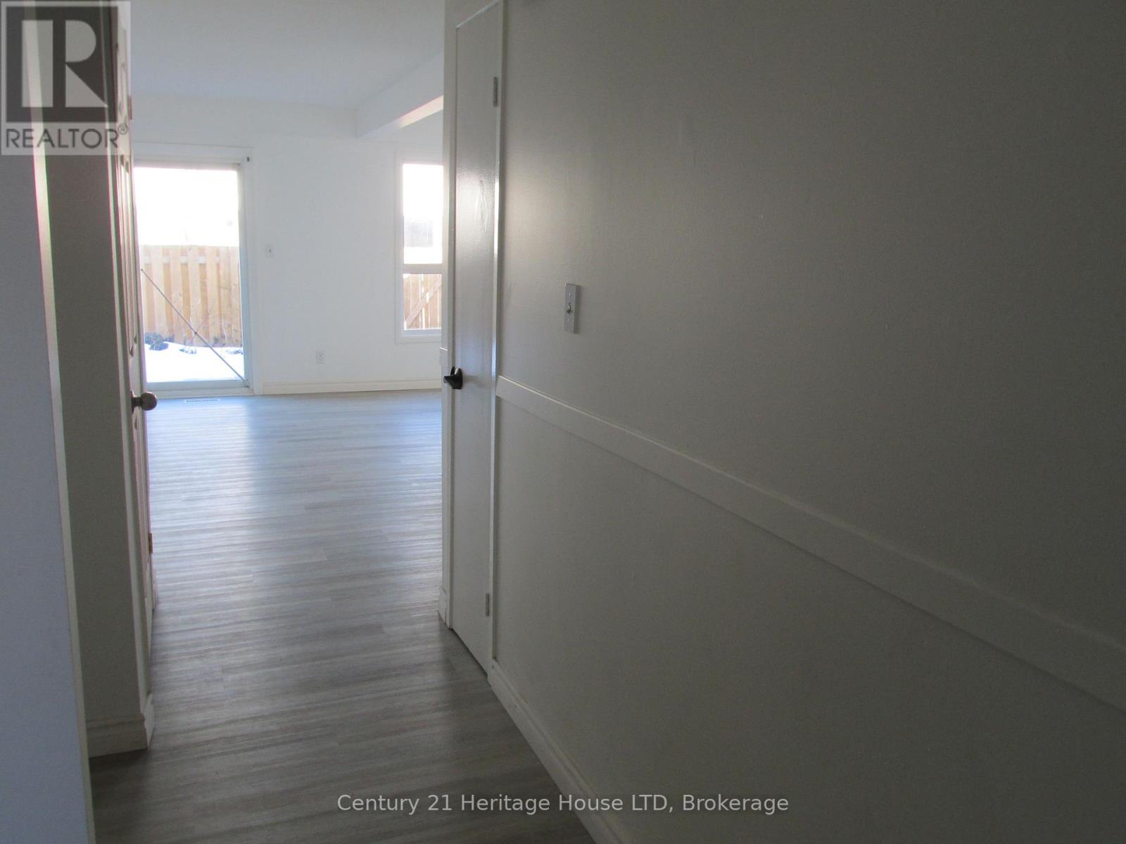 91 - 286 Cushman Road, St. Catharines, Ontario  L2M 6Z2 - Photo 8 - X12799198