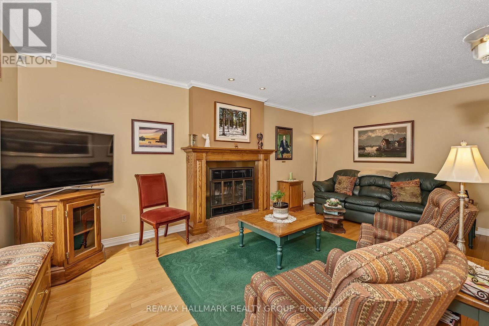 6586 Morningview Street, Ottawa, Ontario  K1C 6N9 - Photo 16 - X12960474