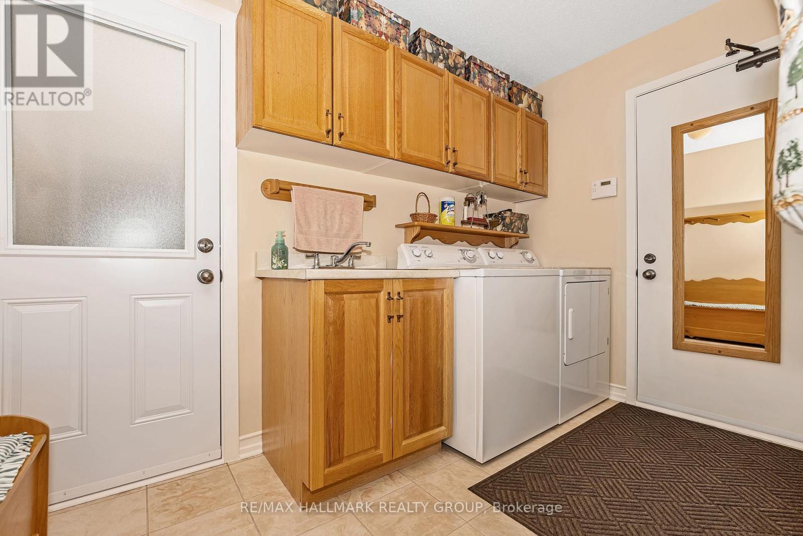 6586 Morningview Street, Ottawa, Ontario  K1C 6N9 - Photo 20 - X12960474