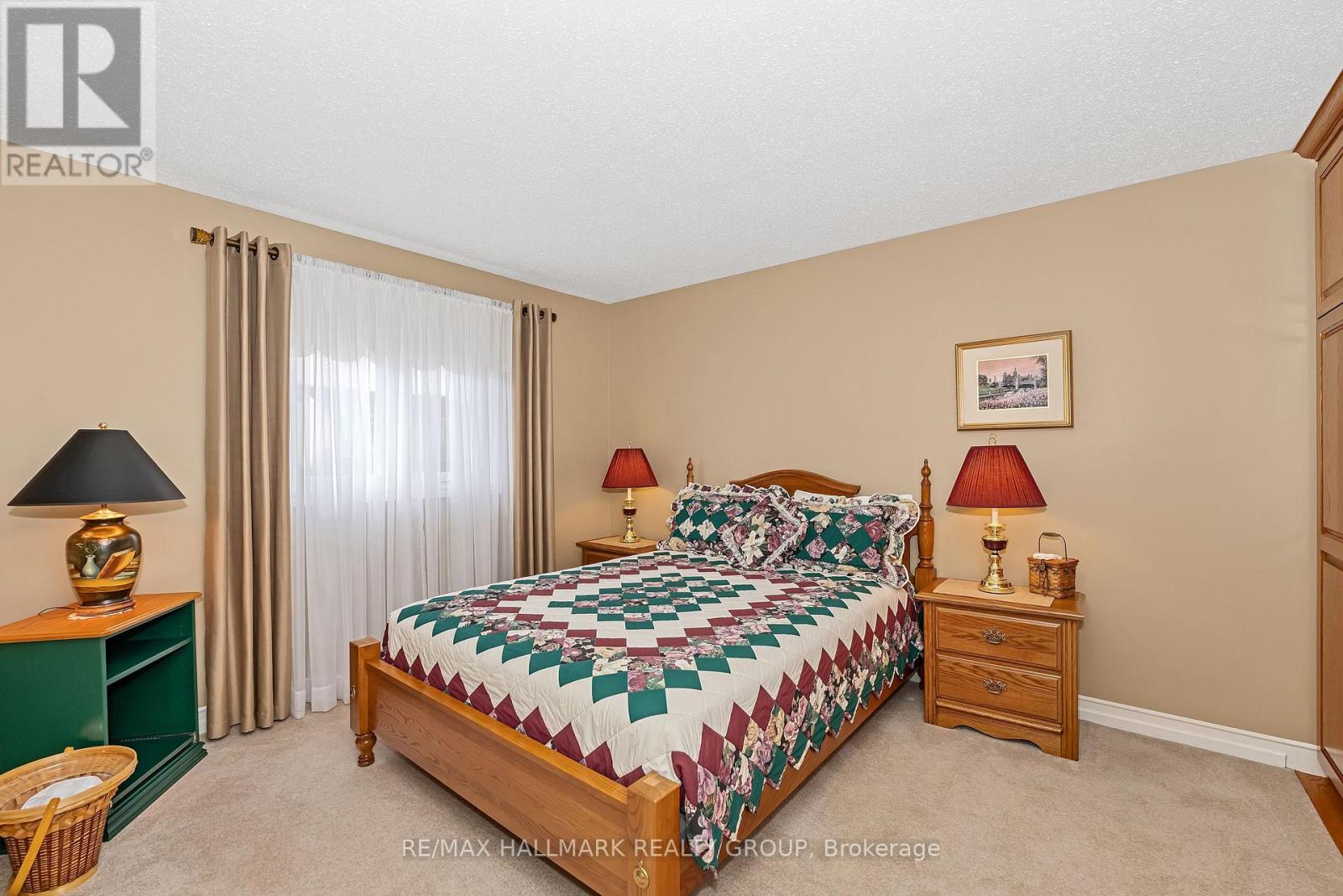 6586 Morningview Street, Ottawa, Ontario  K1C 6N9 - Photo 25 - X12960474